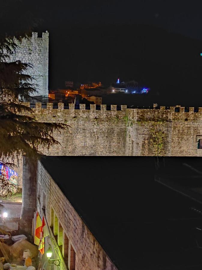 El Castillo Pensión Arenas de San Pedro